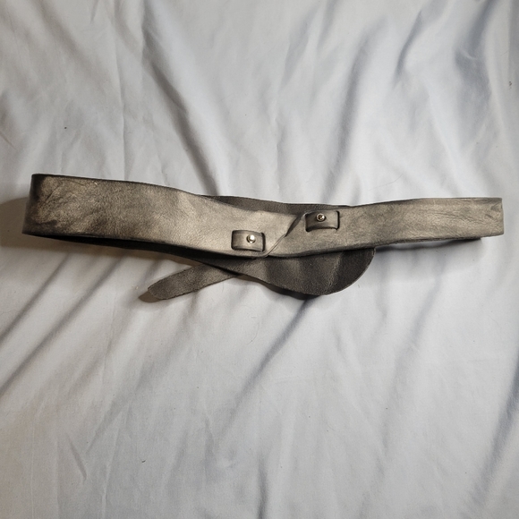 Brave women's grey Italian leather belt - Picture 4 of 10